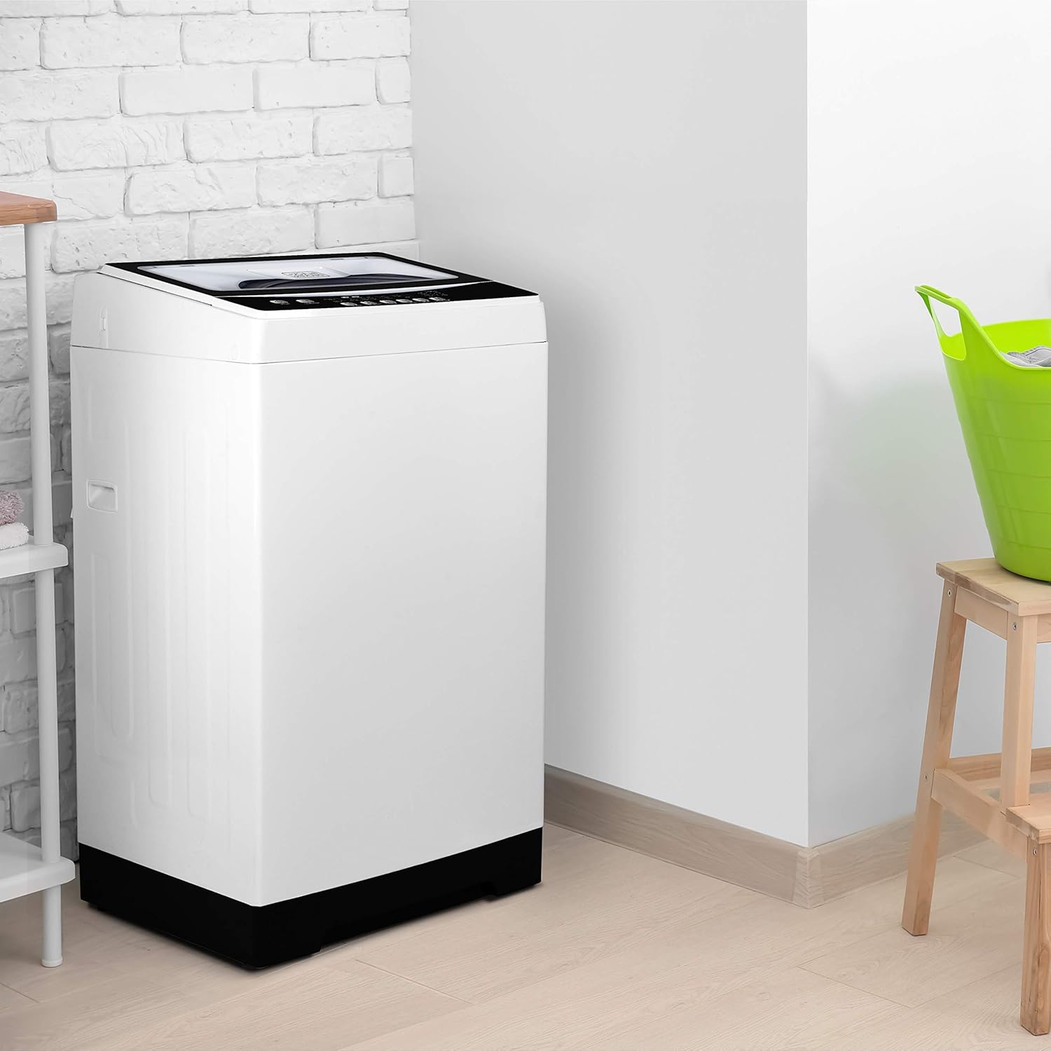 BLACK+DECKER Portable Washer 1.7 Cu. Ft. 11 lb Capacity 6 Cycles Stainless Steel Tub White BPWM16W